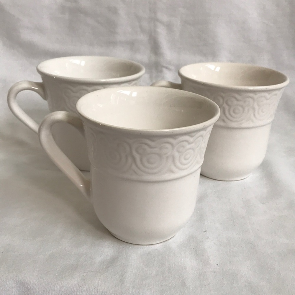 Disney Mickey Mouse ~EMBOSSED~set for 3 white mugs